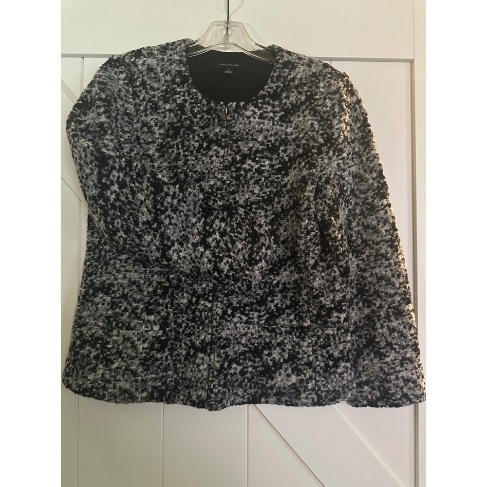 Ann Taylor Tweed Boucle Jacket Black White Women's Size M Wool Blend